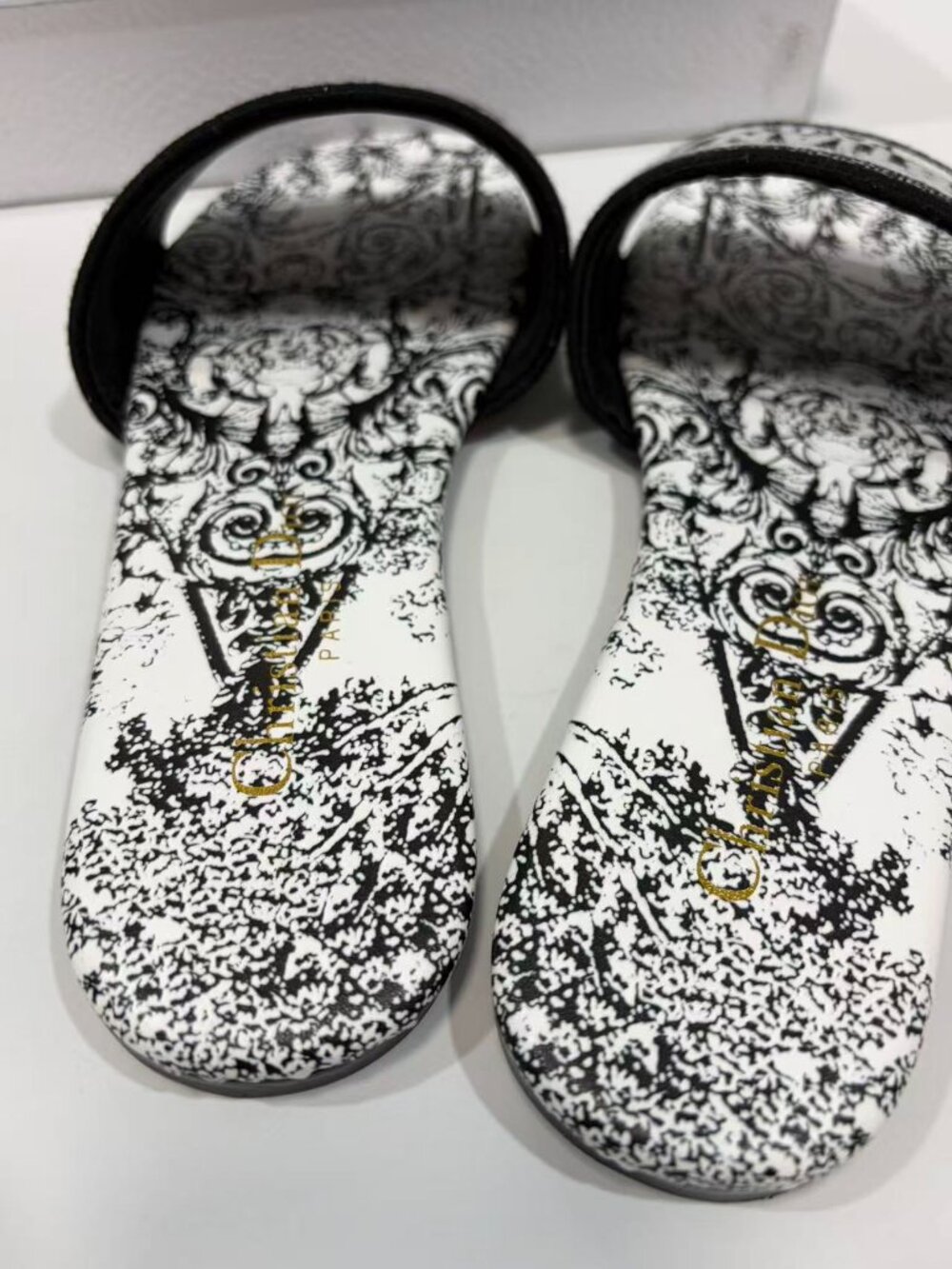 Dior Women's Sandals View 3